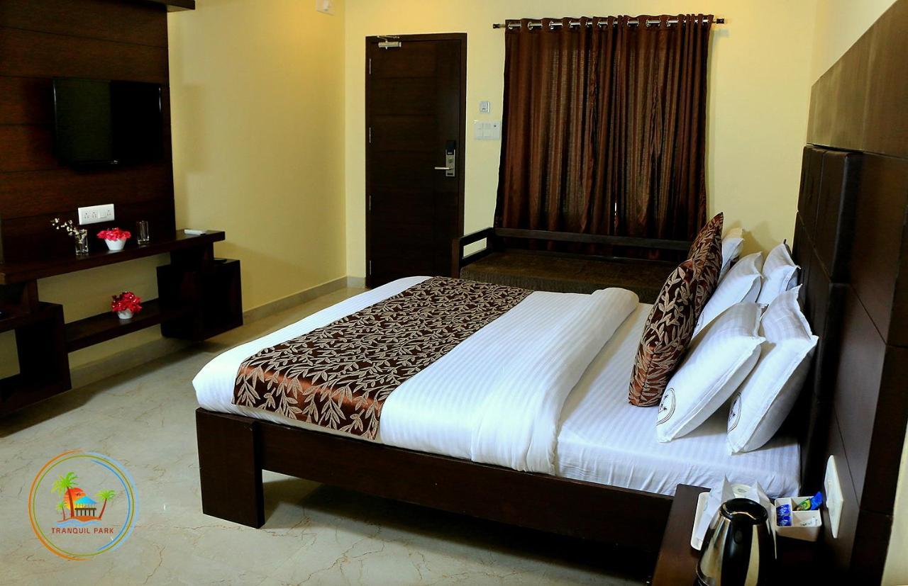 Tranquil Park Hotel Pondicherry Ngoại thất bức ảnh