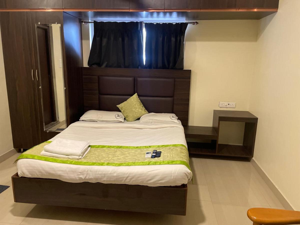 Tranquil Park Hotel Pondicherry Ngoại thất bức ảnh